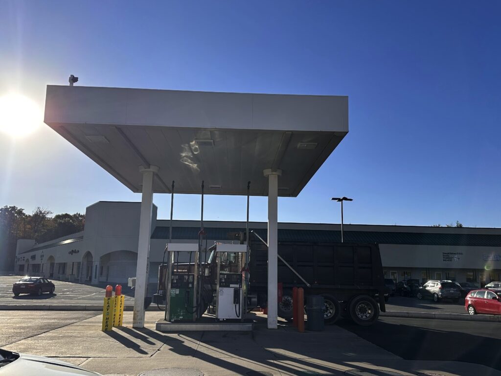 Rich Michaels, a truck driver, came to a gas station nearby Plociniak Fuel Services to fuel his truck. (Photo by Yuheng Zhan)