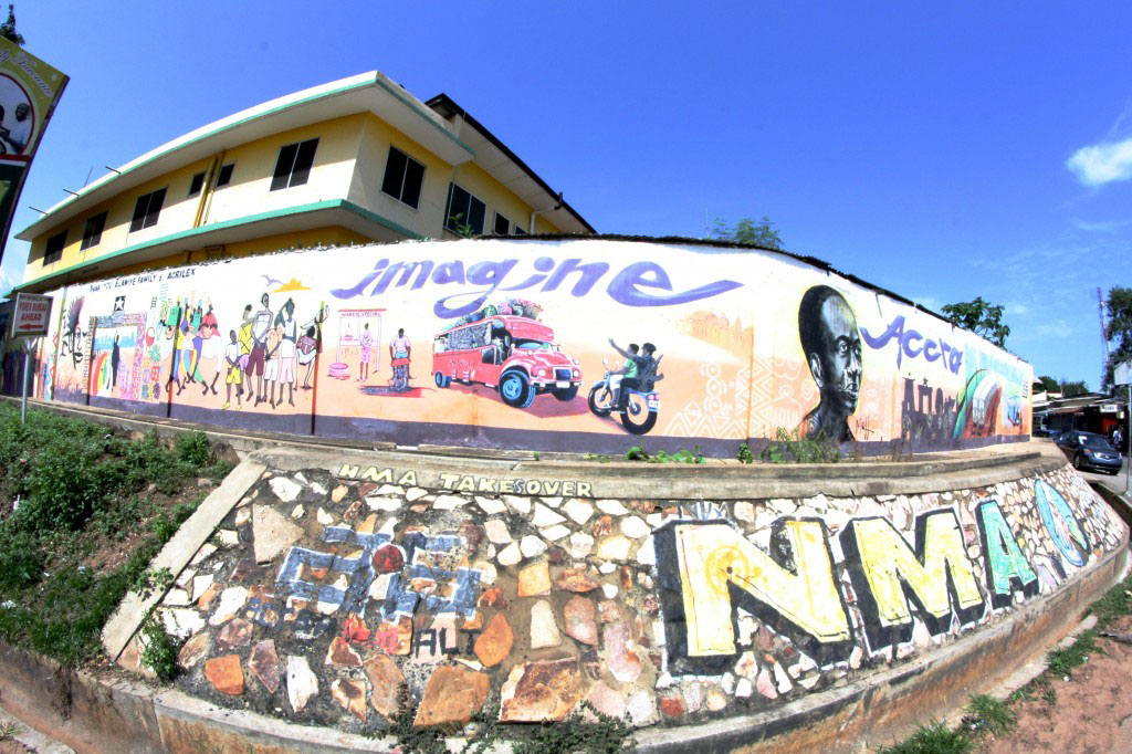 In March 2013, NMA hosted a mural painting event along the Kanda Highway, called “Imagine Accra.” Sponsored by Acrilex, the event turned an abandoned wall into a cultural and artistic destination.